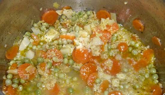 Quinoa-Gemüsesuppe