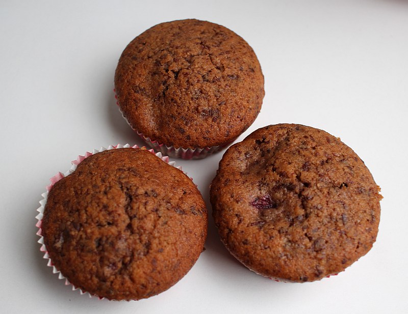 Schoko-Nuß-Kirsch-Muffinfs Schoko-Nuß-Kirsch-Muffinfs