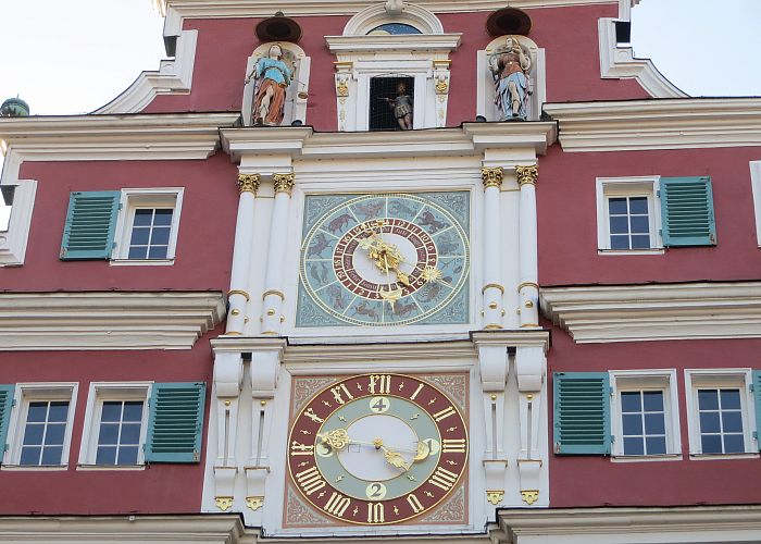 Die ganze Uhr