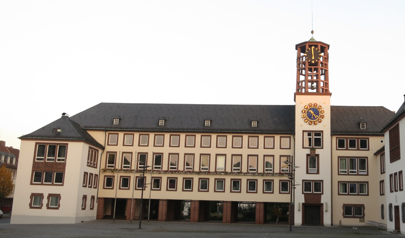 Das ganze Rathaus